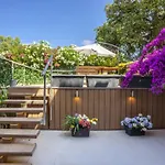 Cozy Summer House By The