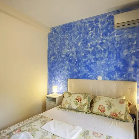 Cozy Summer House By The * بوليخرونو