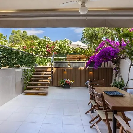 شقة Cozy Summer House By The بوليخرونو