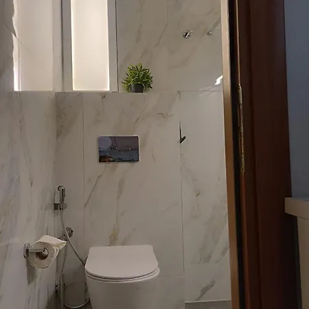 Cozy Summer House By The بوليخرونو