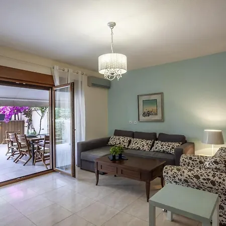 Cozy Summer House By The * بوليخرونو